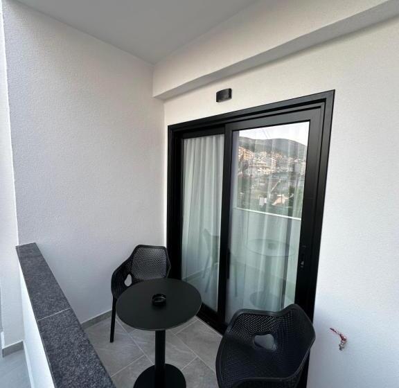 آپارتمان 1 خوابه, Io S Apartments