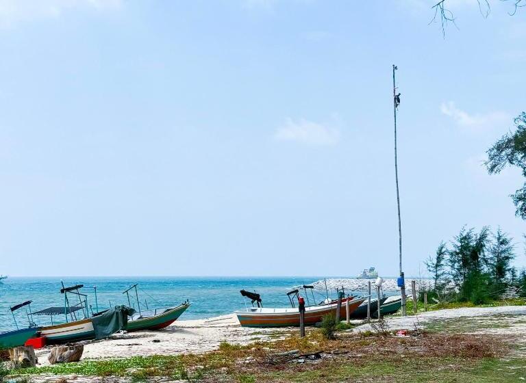 Трехместный Номер Superior, Ombak Beach Inn Resort