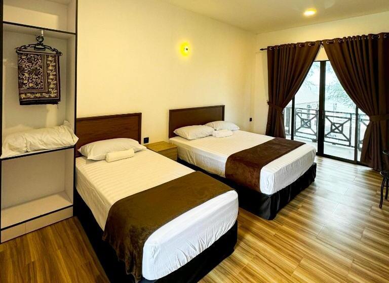 Трехместный Номер Superior, Ombak Beach Inn Resort
