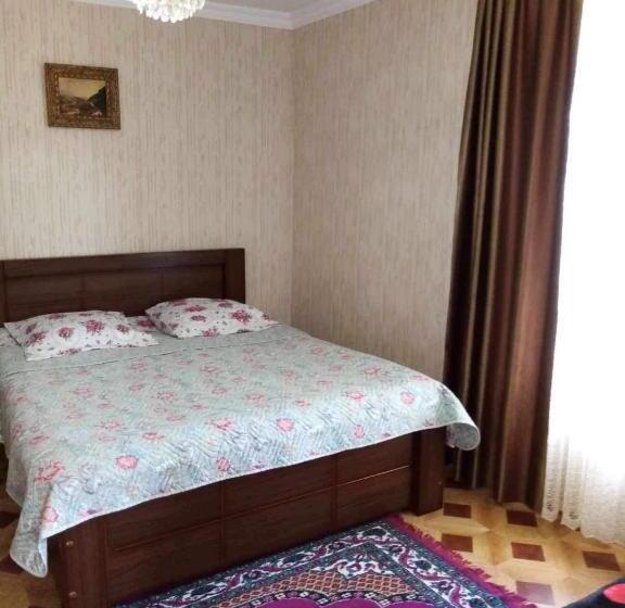 اتاق استاندارد سه نفره, Tskaltubo Guesthouse Oda