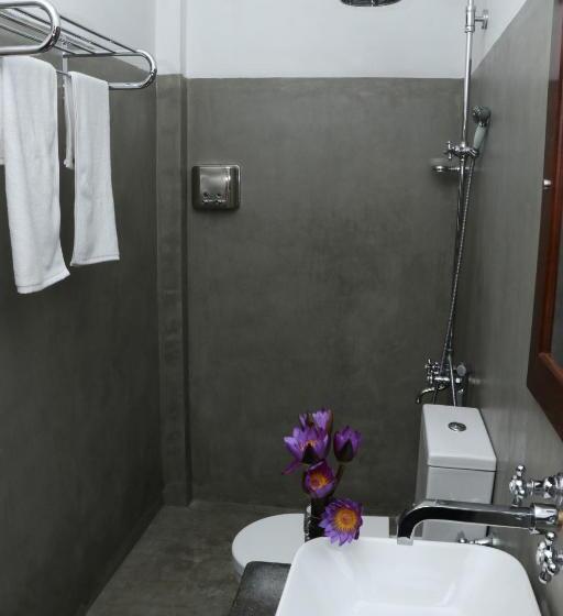 Номер Deluxe, Celonese Hotel & Restaurant Kandy