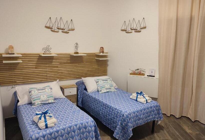 غرفة قياسية مزوَّدة بشُرفة, Belvedere Apartment