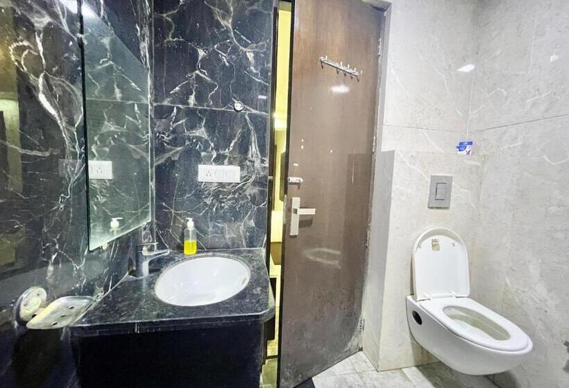 디럭스 룸, Ray Ban ! Haridwar होटल रे बन ரே பான் ஹோட்டல் Fully Air Conditioned Hotel, Lift Wifi And Parking Ava