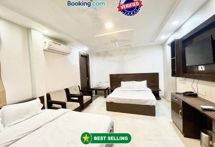 4인용 스탠다드 룸, Ray Ban ! Haridwar होटल रे बन ரே பான் ஹோட்டல் Fully Air Conditioned Hotel, Lift Wifi And Parking Ava