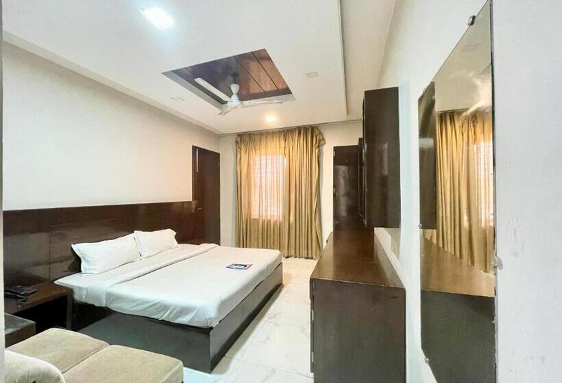 스탠다드 싱글 룸, Ray Ban ! Haridwar होटल रे बन ரே பான் ஹோட்டல் Fully Air Conditioned Hotel, Lift Wifi And Parking Ava