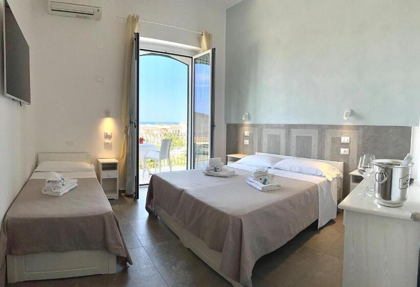 Triple Room Sea View, Marconi