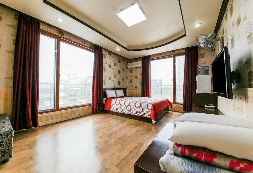 Семейный Номер, Venus Motel&pension