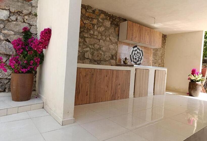 اتاق لوکس خانوادگی, Nikolari Resorts