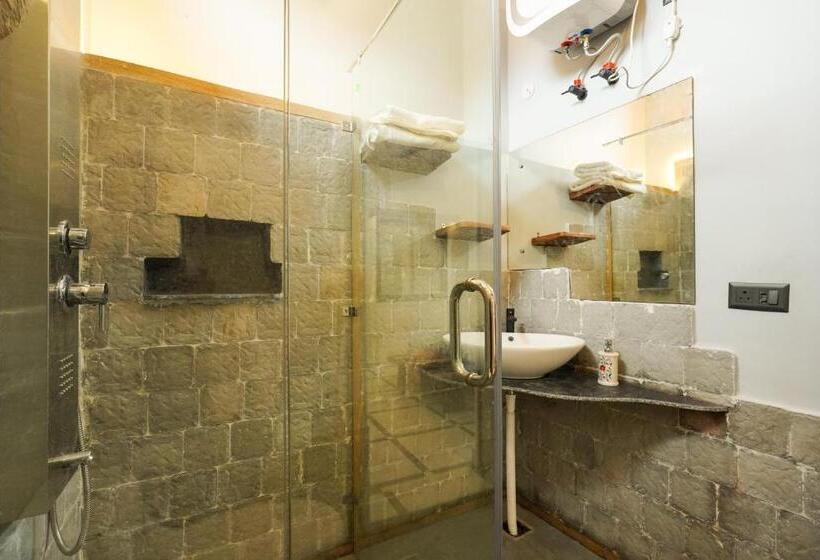 4인용 스탠다드 룸, Aavya Wellness Retreat Center