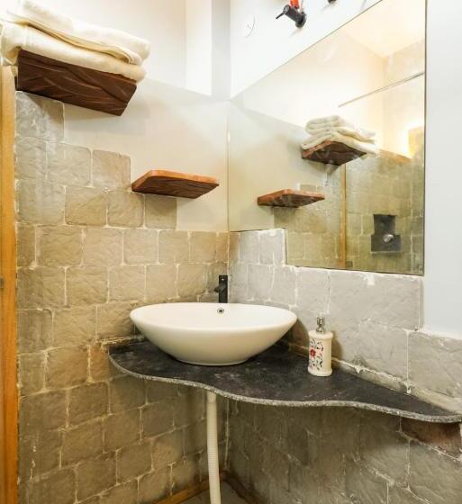 4인용 스탠다드 룸, Aavya Wellness Retreat Center