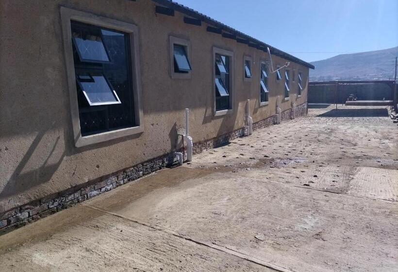 디럭스 룸, Monarca Inn   Affordable Accomodation In Makwane Molapo Location Qwaqwa