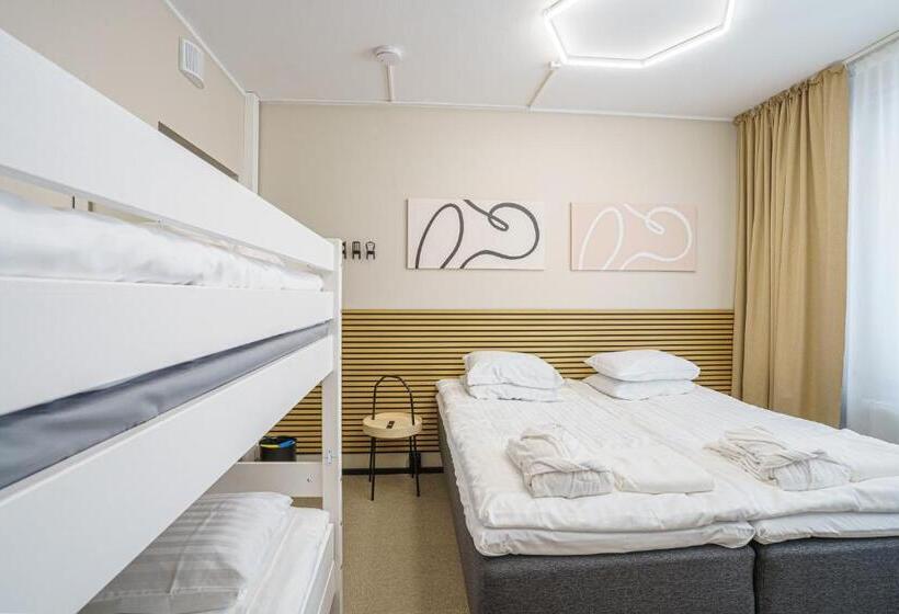 디럭스 4인 룸, Sawohostel