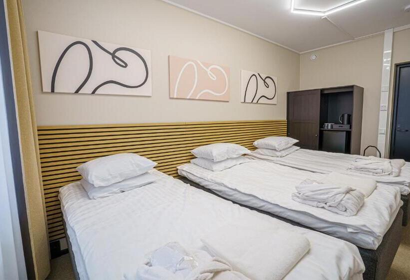 디럭스 트리플 룸, Sawohostel