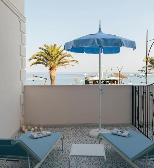 Люкс с Террасой, A Mare Boutique Hotel & Spa
