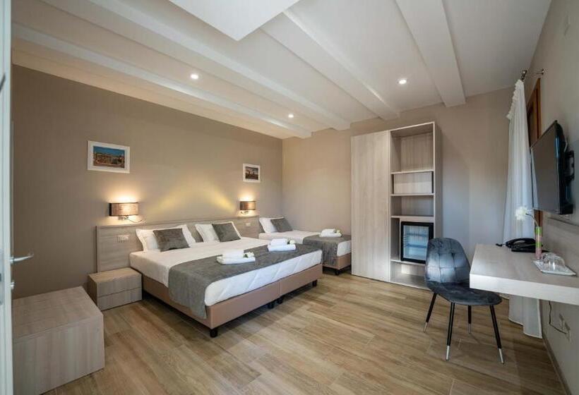 اتاق استاندارد سه تخته با چشم‌انداز باغ, Villa Carducci
