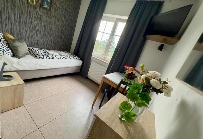 Номер Стандарт Индивидуальный, Moji 3 Landhaus Köln