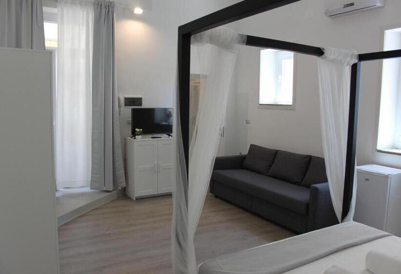 اتاق لوکس با چشم‌انداز دریا, Dimora Di Artemide