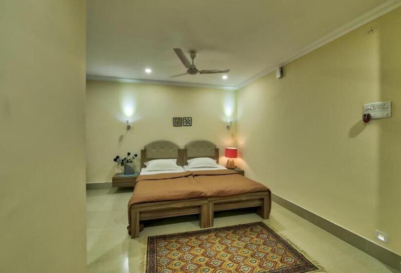 اتاق سوپریور با تخت بزرگ, Harmony House   A Boutique