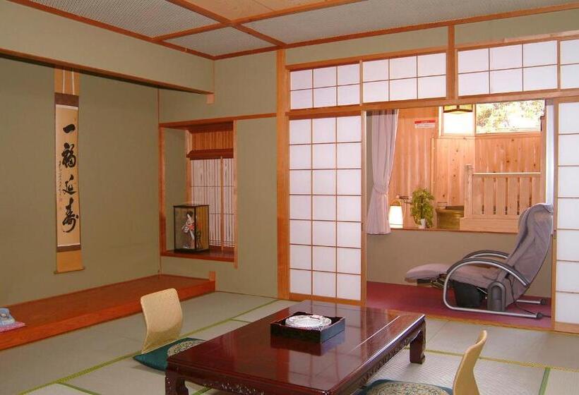 Номер Deluxe, Hakuwaso