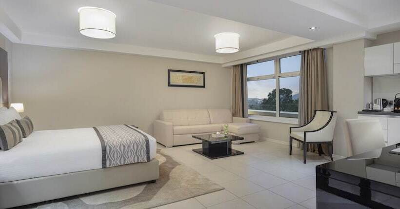 디럭스 스튜디오, Fraser Suites  Abuja