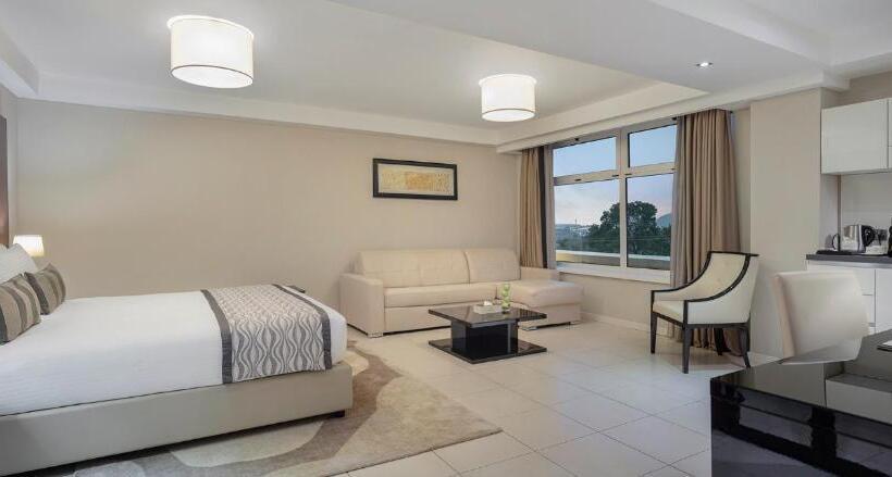 수피리어 스튜디오, Fraser Suites  Abuja