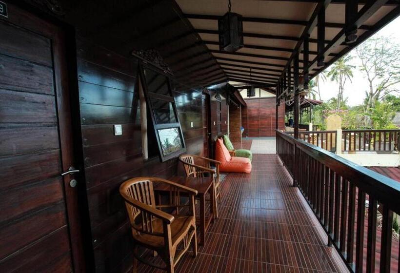 Номер Deluxe с Балконом, Gili Buana