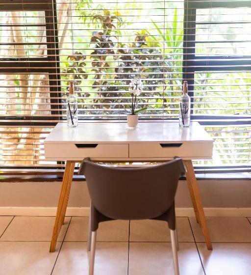 اتاق استاندارد, Faraway Lodge B&b