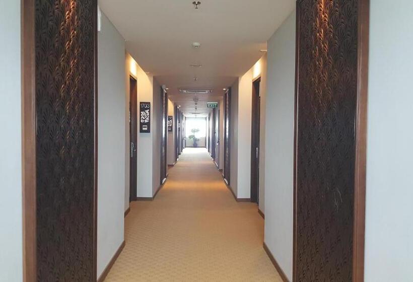 수피리어 룸, Arthama Hotels Makassar