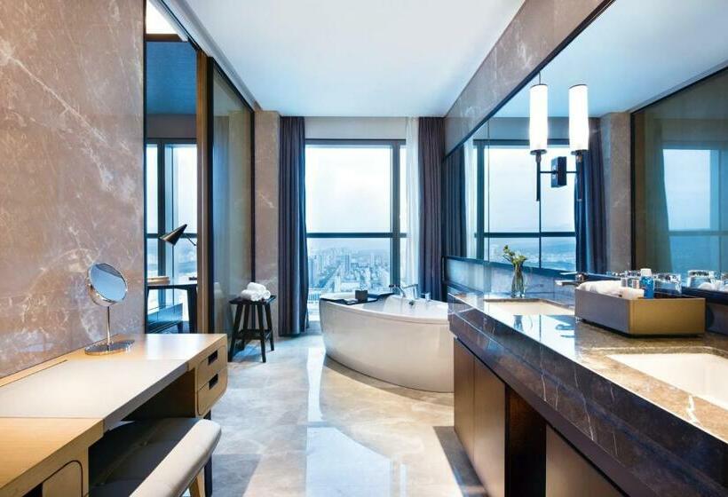 Suite Superior, Crowne Plaza Baoji City Center, An Ihg