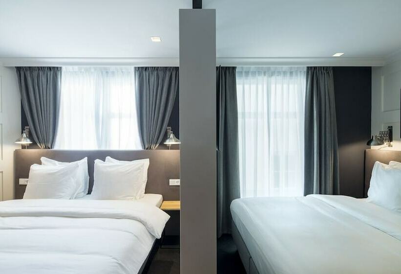 Quarto Triplo Deluxe, The Highland House