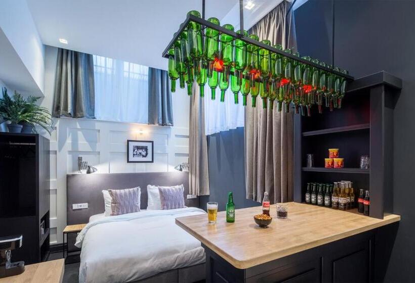 Quarto Triplo Deluxe, The Highland House