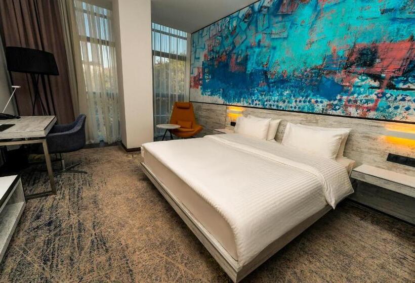 스탠다드 룸 킹사이즈 침대, Messier 53 Hotel Yerevan
