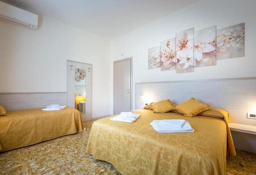 Camera Tripla Superiore, B&b Dolce Luna