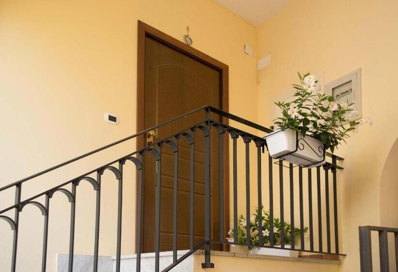 バルコニー付きスタンダードルーム, Cuore Di Sorrento Suites