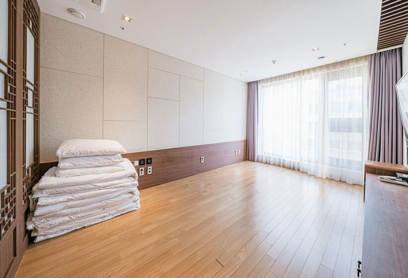 Номер Deluxe, Air City Jeju