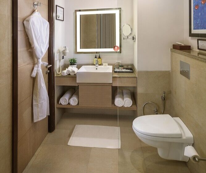 Номер Стандарт, Sandal Suites By Lemon Tree Hotels