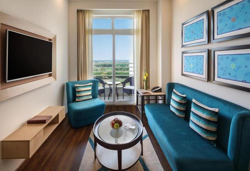 Номер Стандарт, Sandal Suites By Lemon Tree Hotels