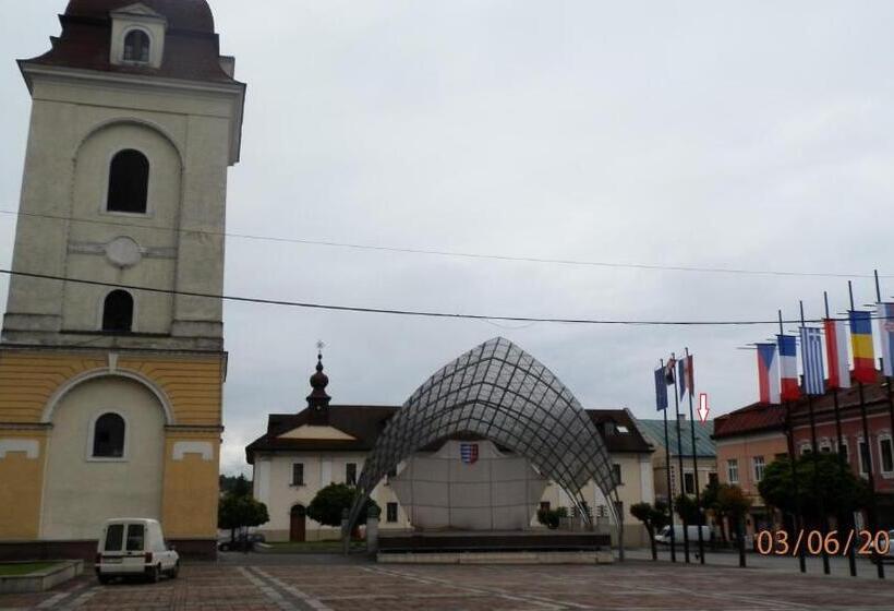 Апартаменты 1 Спальня с Балконом, Penzión Marína Pri Slovenskej Reštaurácii