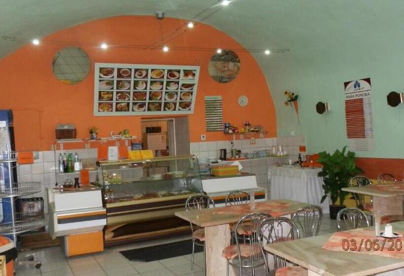 Pokój Deluxe, Penzión Marína Pri Slovenskej Reštaurácii