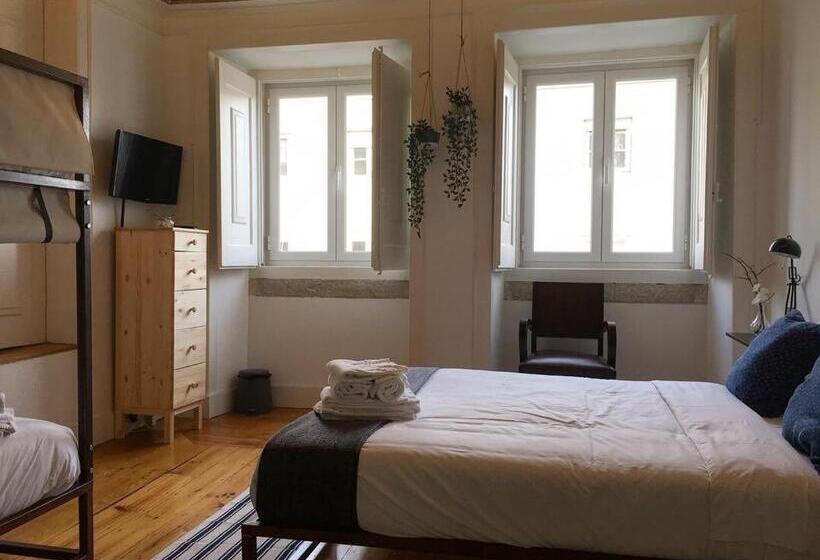 Quarto Familiar, De Pedra E Sal Hostel & Suites