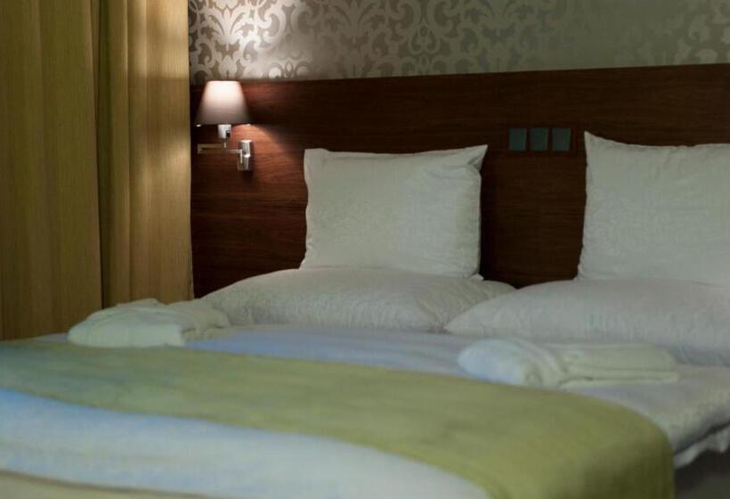 Семейный Номер, Wellness Hotel Löwe