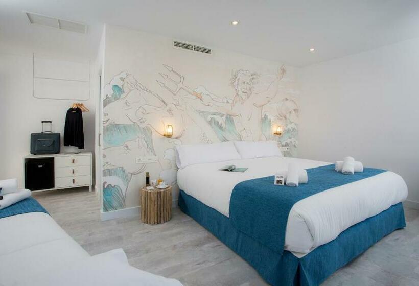 اتاق کلاسیک سه تخته, Casual Del Mar Malaga