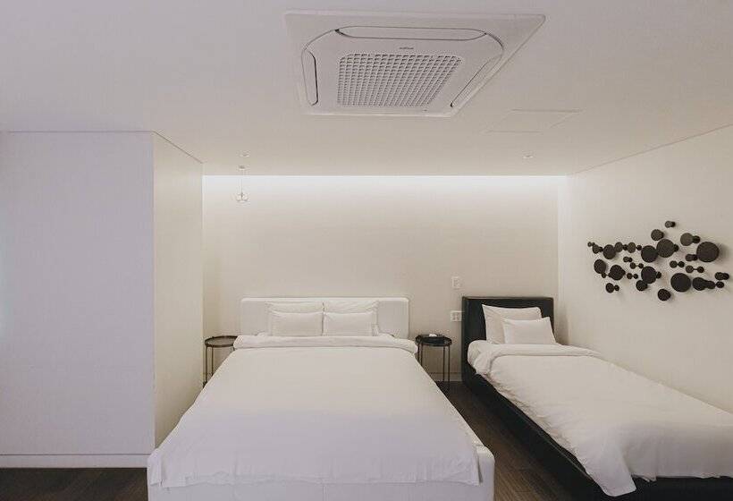 豪华房间, Acc Design