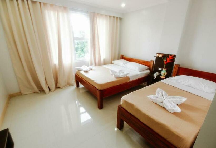 Номер Стандарт Трехместный, Lapira