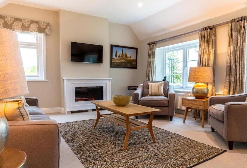 Люкс Повышенной Комфортности, Cowdray Lodge