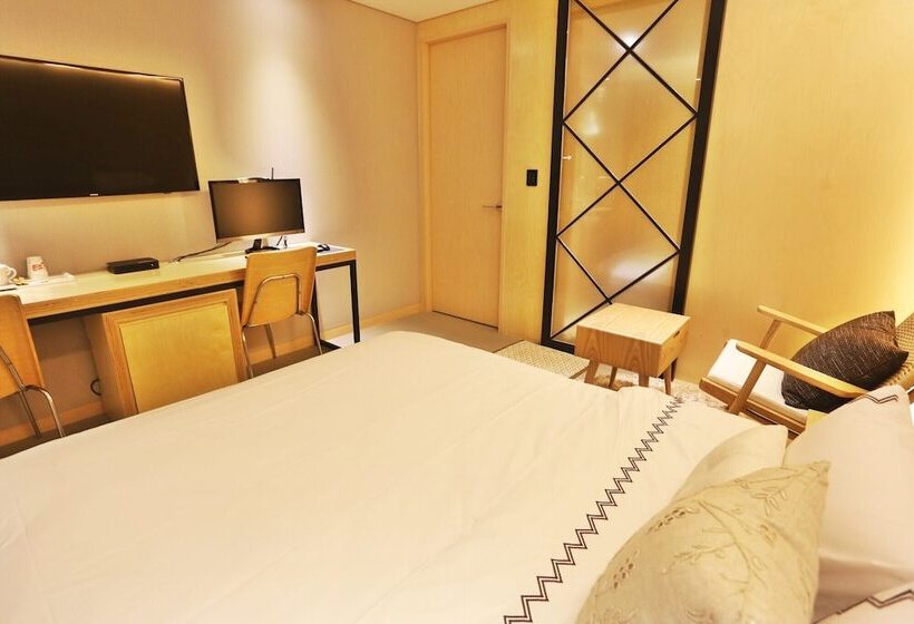 Номер Стандарт, Bucheon Mari