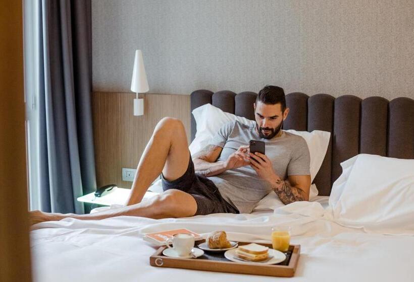 سوییت جونیور, G Hotel Pescara