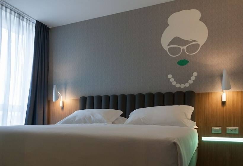 سوییت جونیور, G Hotel Pescara