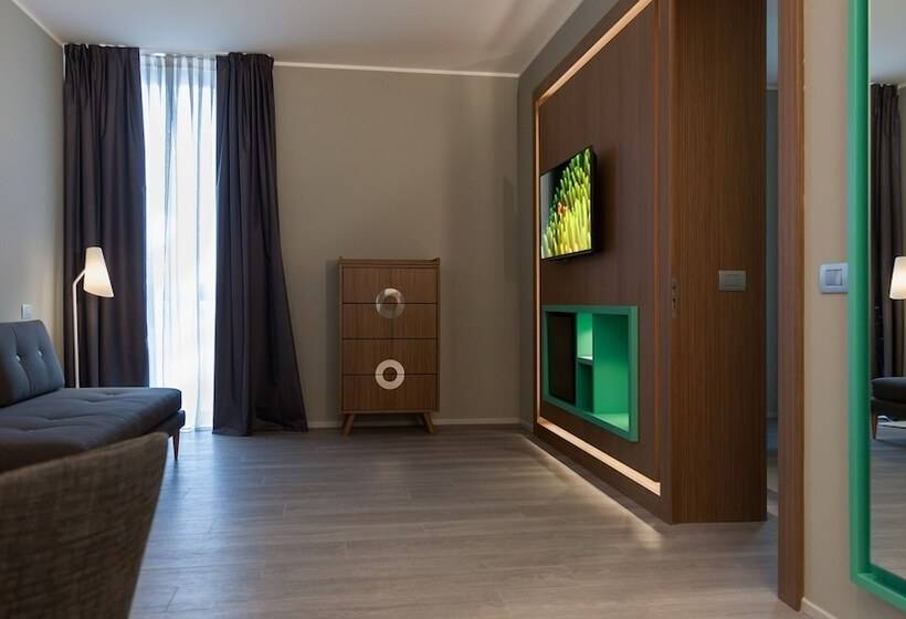 سوییت جونیور, G Hotel Pescara