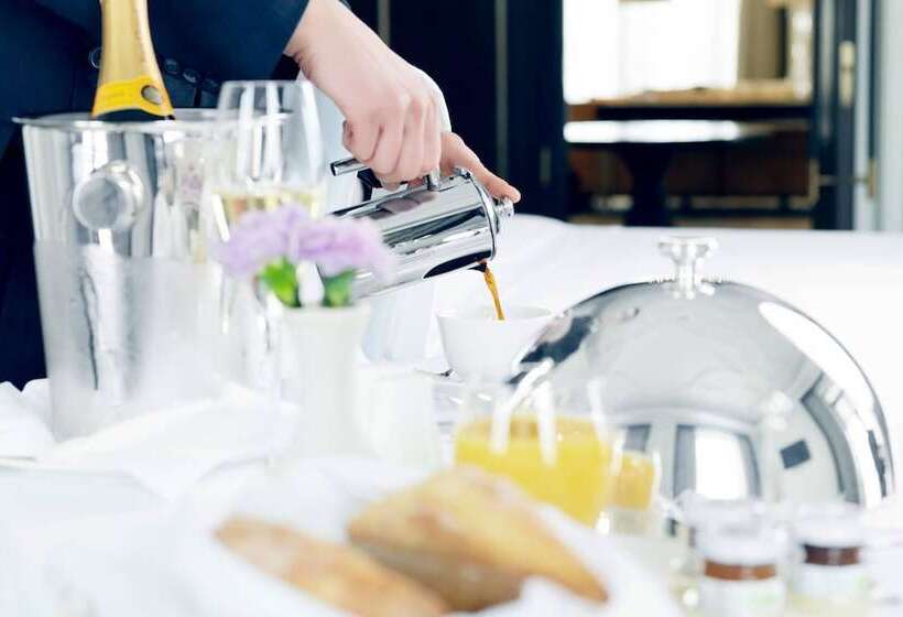 سوئیت رویال, The St. Regis Astana
